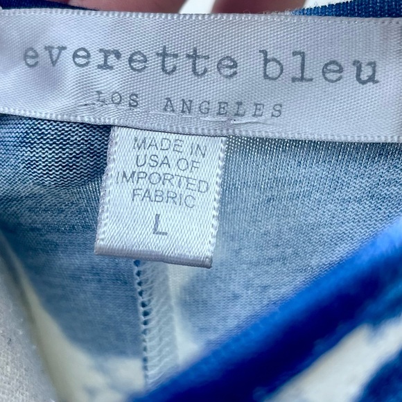 Everette Bleu Tie-Dye Top for Ladies with Peek-a-Boo Sleeves; Size Large - Picture 7 of 8